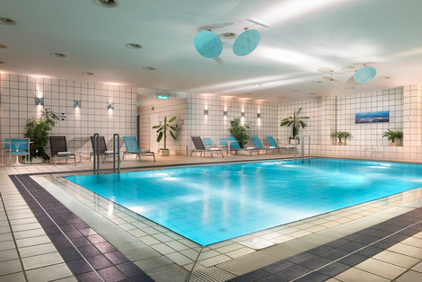 Hotel Berlin Schwimmbad Simming Pool Holiday Inn Hotel Berlin City West | © Holiday Inn Hotel Berlin City West
